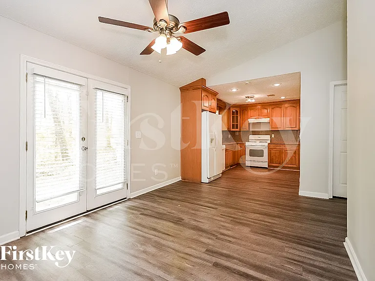 44 Hartley Woods Dr NE — Photo 8