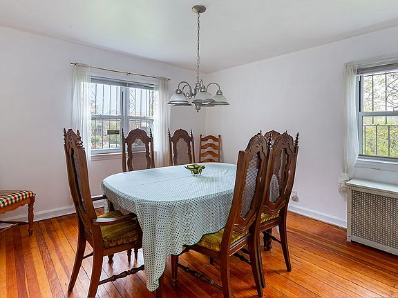 3rd image of 5105 74th St