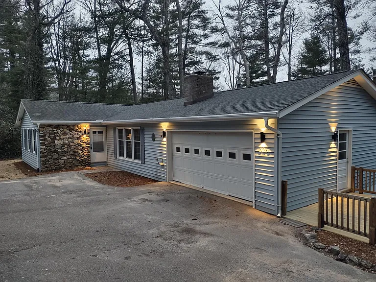 326 N Overlook Ter — Photo 1
