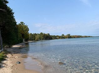 1070 Shore Dr, Cheboygan, MI 49721