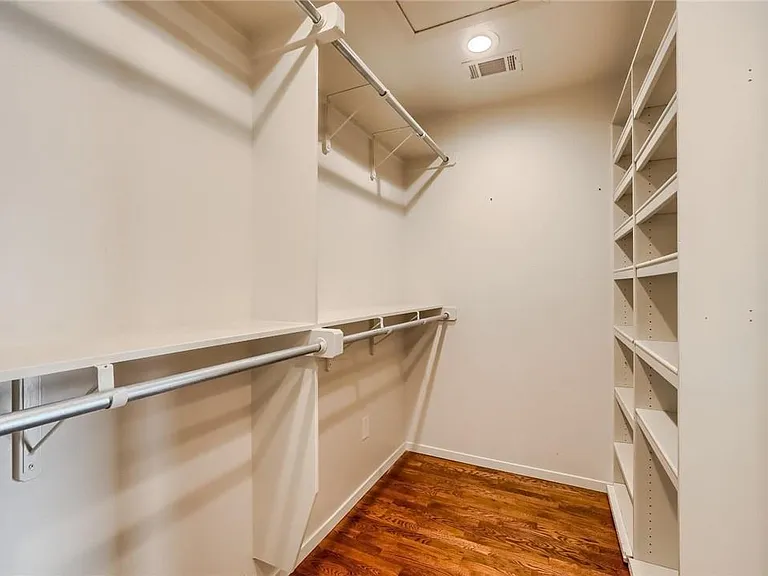 718 Bermuda — Photo 28
