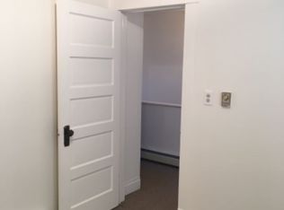 90 Union Tpke, Hudson, NY 12534