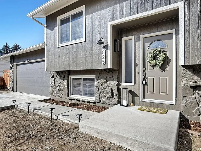 825 Pear St — Photo 21