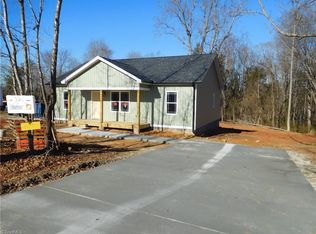 1548 Becky Hill Rd, Lexington, NC 27295