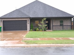 1971 Edgewood Rd, Bentonville, AR 72713