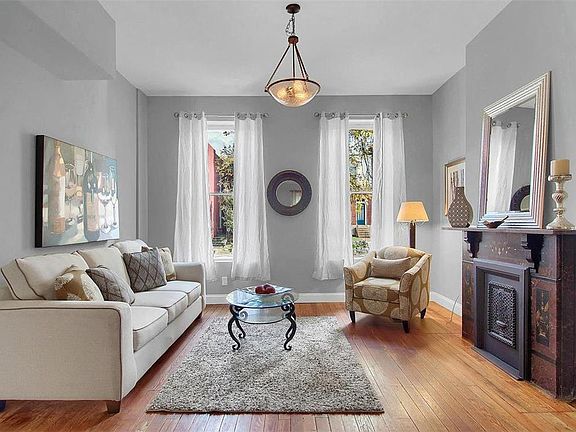 2nd image of 2811 McNair Ave