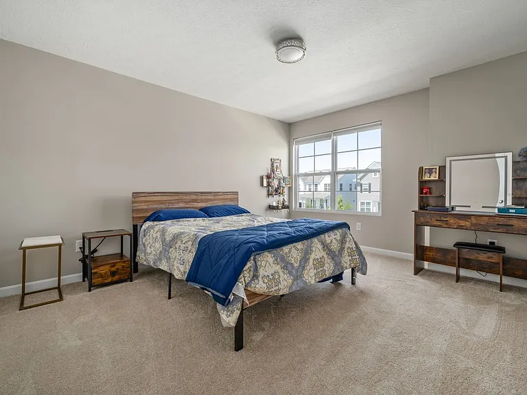 1033 Quarry Oak Dr — Photo 42