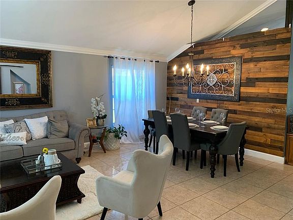4th image of 11944 Cheltinham Dr