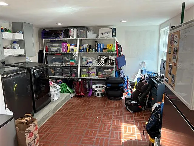 46 N Wren St — Photo 4