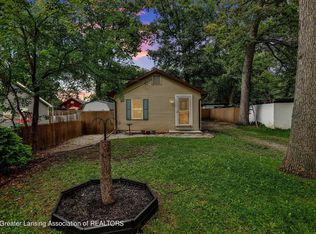 5994 Martinus St, Haslett, MI 48840