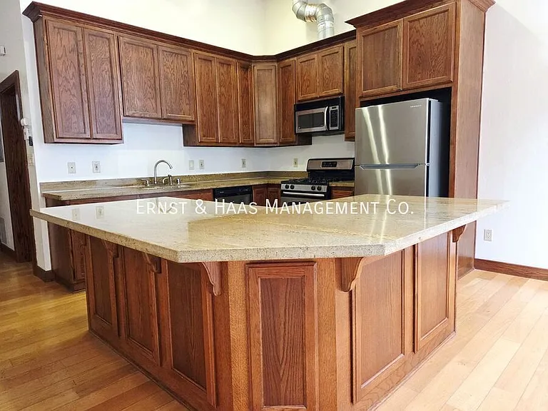 800 S Pacific Ave #208 — Photo 5