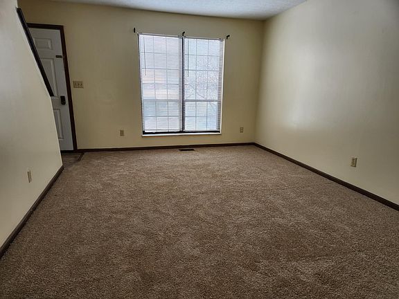 3rd image of 6439 Brookedge Ct