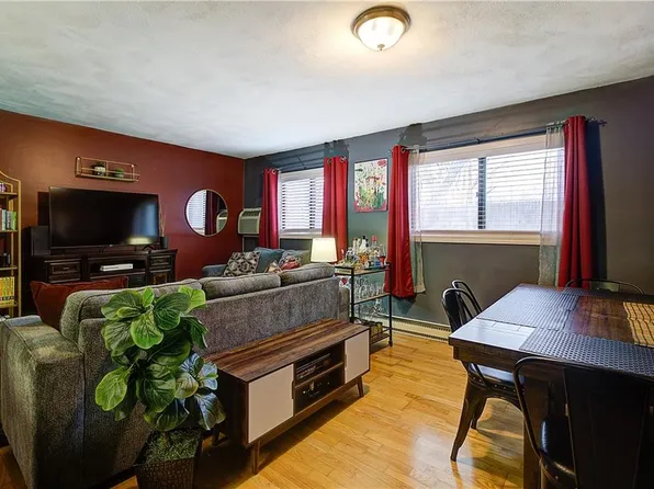 117 John St APT 31, Lincoln, RI 02865