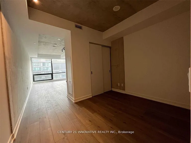 458 Richmond St W #905 — Photo 8