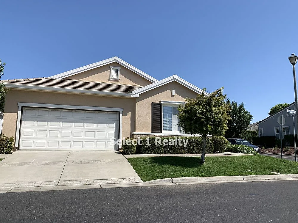 334 Gladstone Dr photo 1