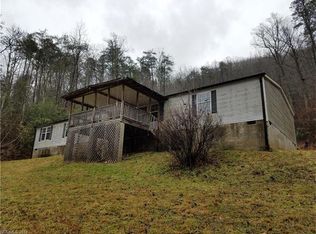 1105 Bee Tree Rd, Swannanoa, NC 28778
