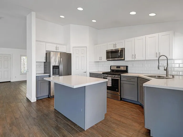 81258 Avenida Esmeralda — Photo 6