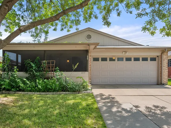 415 Blueberry Hill Ln, Mansfield, TX 76063