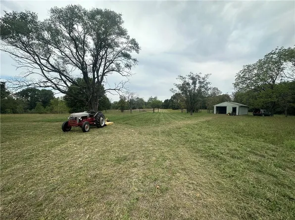 4365 E 1074th Rd, El Dorado Springs, MO 64744