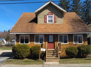 21 Raymond St, Malone, NY 12953