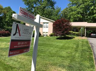 14708 Lake Ter, Rockville, MD 20853