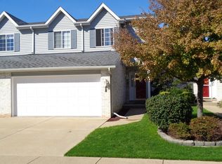 176 Harbor Lndg, Braidwood, IL 60408