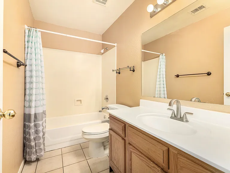 15221 N 87th Dr — Photo 30