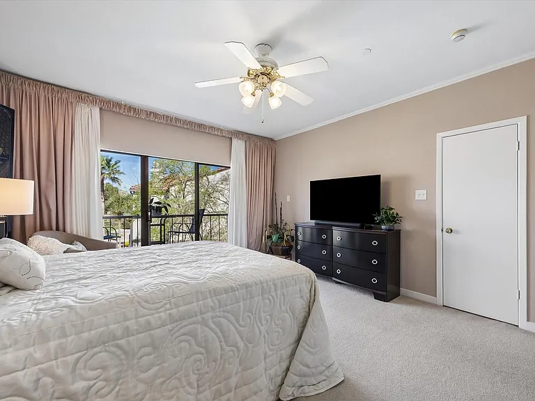 351 Lakeside Ln #201 — Photo 19