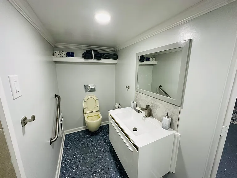 3207 F Ave #3 — Photo 6