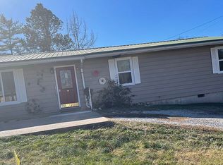 219 E 5th St, Dixon, MO 65459