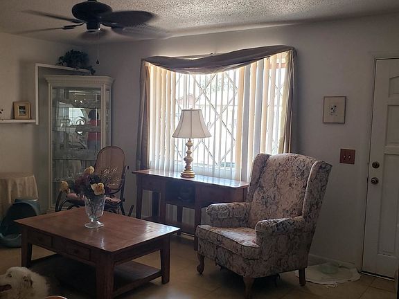 2nd image of 3433 W Sunnyside Dr