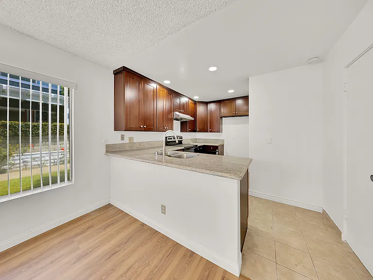 850 Arcadia Ave #5 — Photo 22