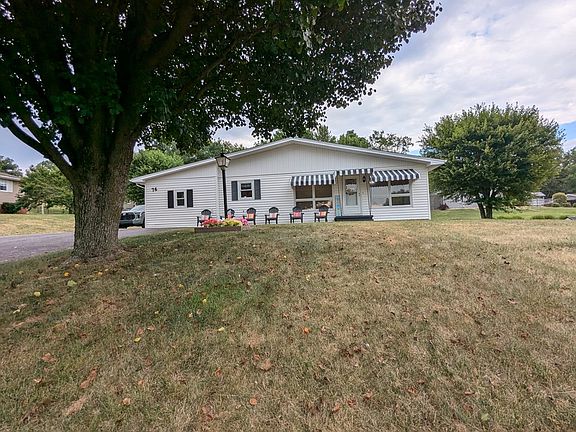 3rd image of 76 Virginia Dr