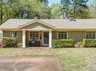 469 Waring Rd, Memphis, TN 38117