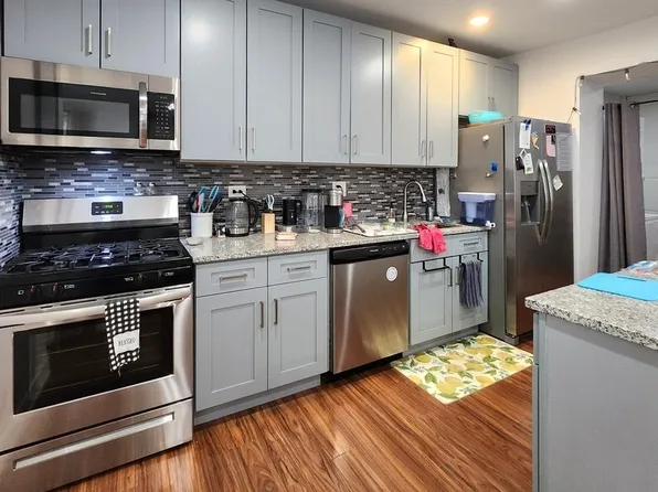 3051 N Spaulding Ave, Chicago, IL 60618