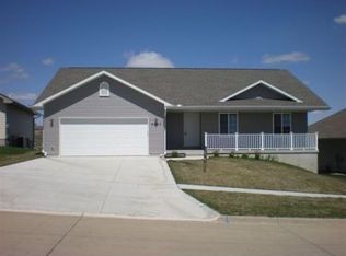 4027 Manchester St, Sioux City, IA 51103