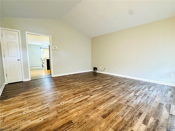 5th image of 100 Sanderling Ave