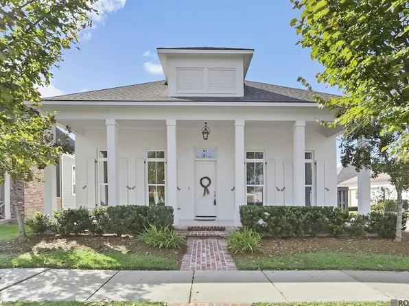 10754 Turning Leaf Dr, Baton Rouge, LA 70810