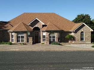 402 Sunrise Hl, San Antonio, TX 78260