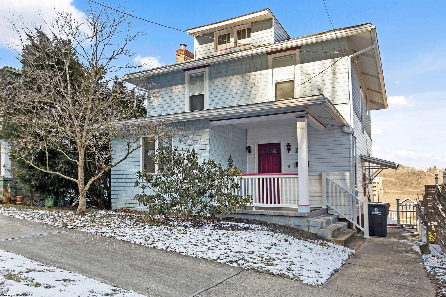 252 Waitman St photo 1