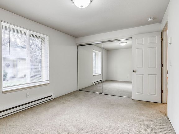 5th image of 3903 E 18th St APT 25