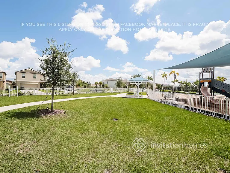 15545 Miller Creek Dr — Photo 18