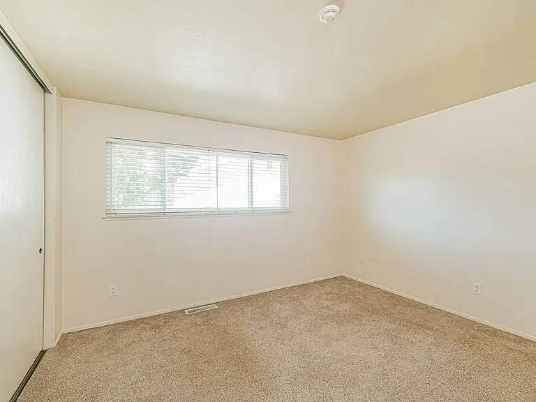 48 Lark Center Dr — Photo 11