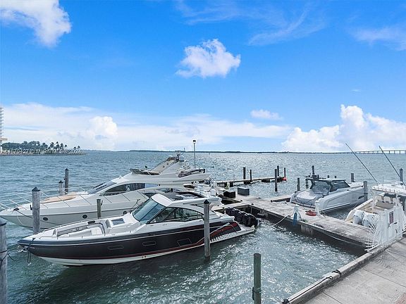 2nd image of 825 Brickell Bay Dr APT 845