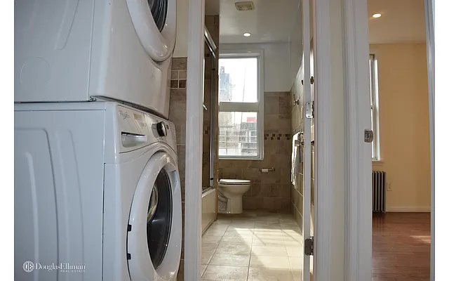 Rented by Douglas Elliman | media 27