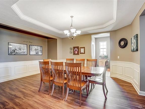 5th image of 9784 Old Creek Ct