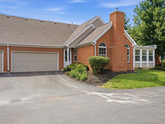 3rd image of 5971 Glenvillage Dr