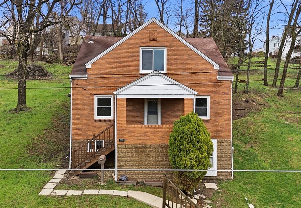 1st image of 328 Park Dr