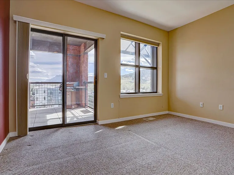 4520 Broadway #206 — Photo 23