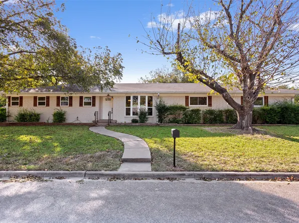 1214 W 19th St, Clifton, TX 76634